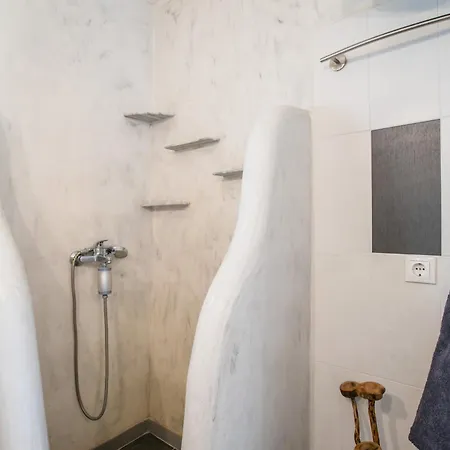 Bonzoe #5 Parikia (Paros)